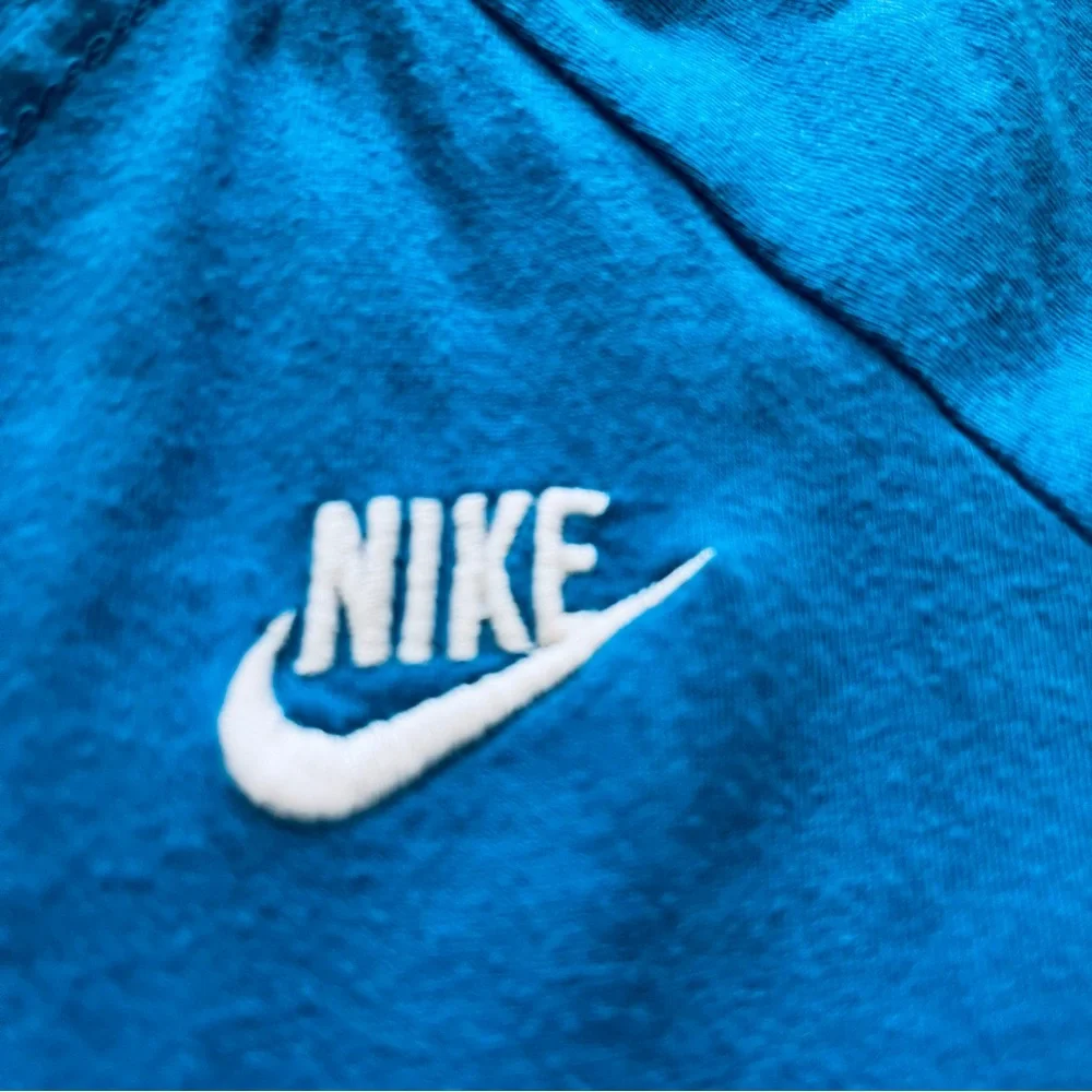 Nike hooded short sleeve blue